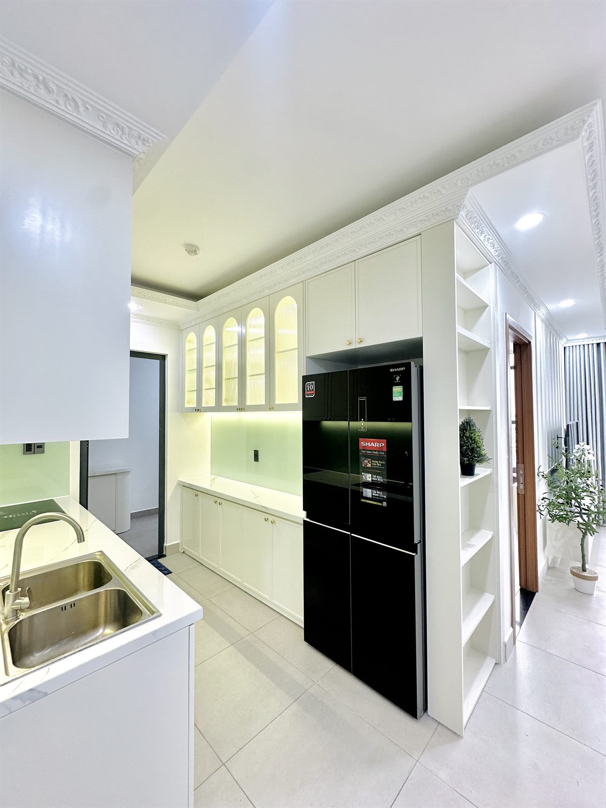 Phòng khách căn hộ S09-13 tân cổ điển view quảng trường và biển tại Rạch Giá — ảnh 6